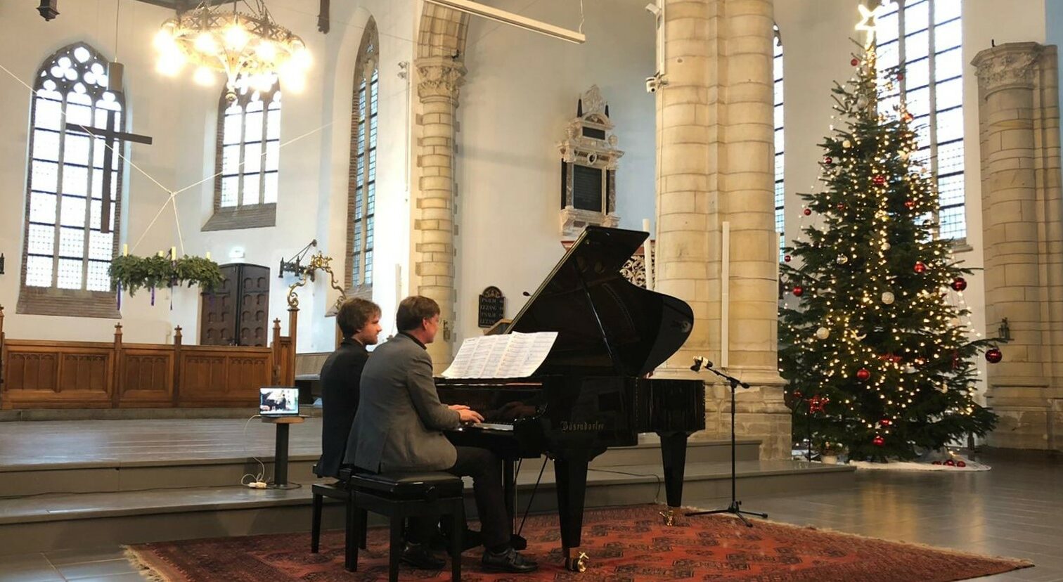 VIDEO Jingle Bells door Sebastiaan en Rob van Bavel op 13 december 2020 https://www.facebook.com/concertenvlissingen/videos/244677937001618